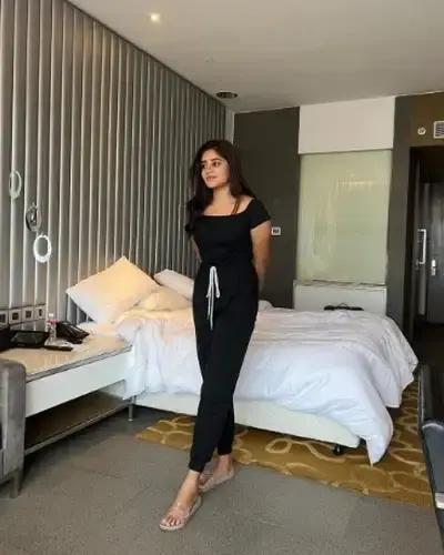 Call Girls Saran Cash On Delivery